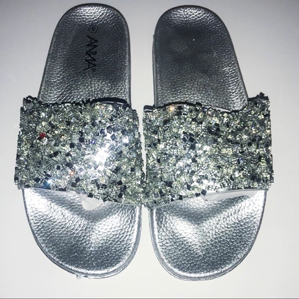 BRAND NEW Bling Slides